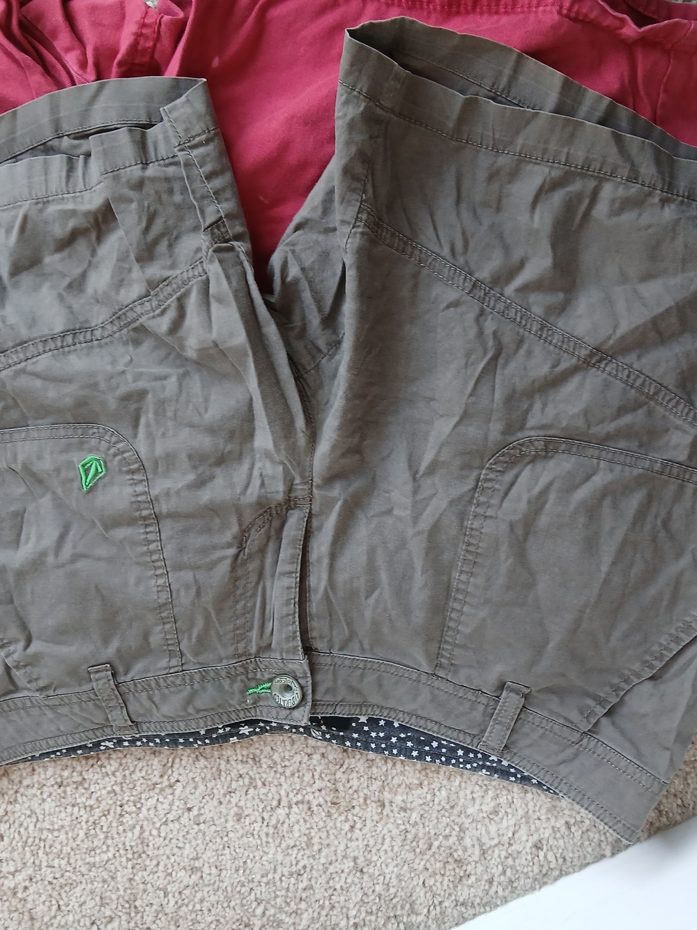 Women’s Olive Utility Bermuda Shorts with Contrast Trim